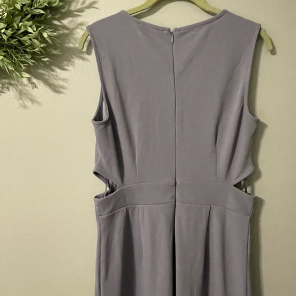 NWOT Bar III Periwinkle V-Neck Jumpsuit Size 4 - Picture 6 of 9